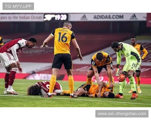 特劳雷精准传中希门尼斯助攻凯尔尼抽射被挡错失良机