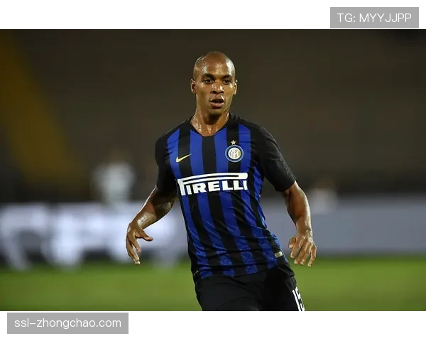 国际米兰训练基地对媒体开放，劳塔罗领衔锋线分组对抗